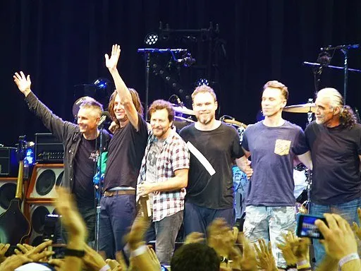 Pearl Jam greeting the public